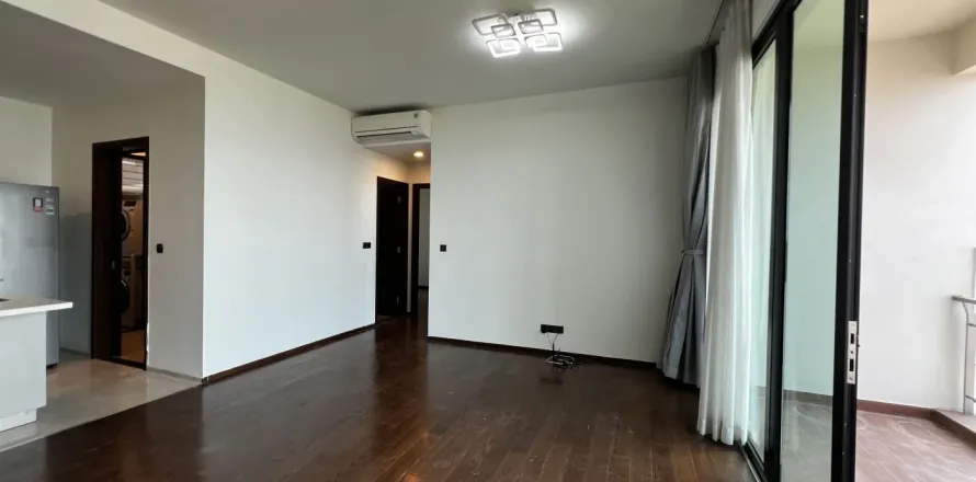 Квартира с 3 спальнями в Тхудык, Хошимин , № 26998