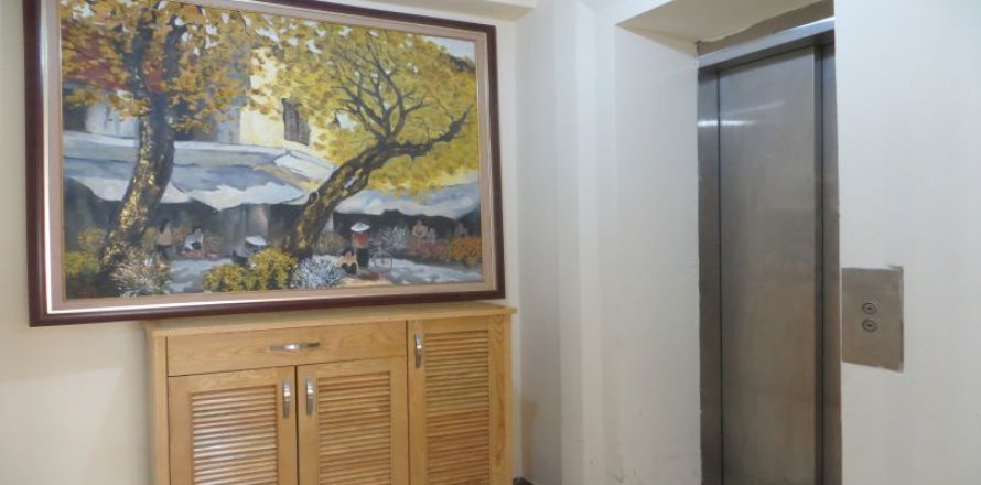 Квартира с 4 спальнями в Тэйхо, Ханой , № 20210