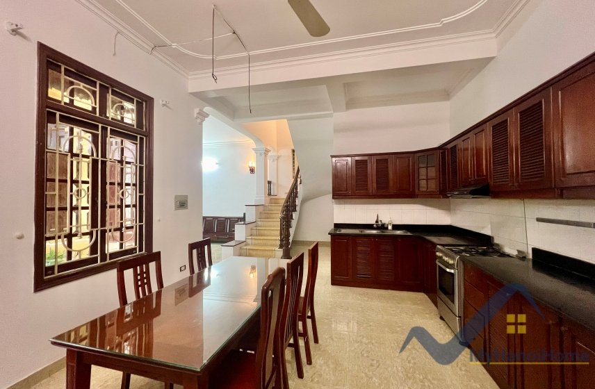 4 bedrooms Villa in Tay Ho, Ha Noi, Vietnam No. 26508