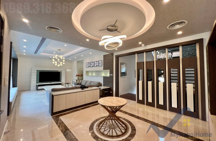 Вилла с 4 спальнями в Лонгбьен, Ханой, Вьетнам № 26509