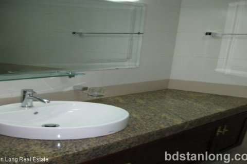 3 bedrooms Apartment in Tay Ho, Ha Noi,  No. 8417 5