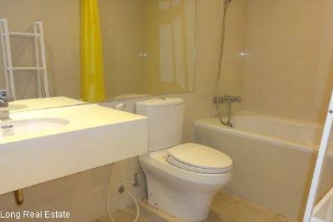 3 bedrooms Apartment in Dong Da, Ha Noi, No. 8537 6