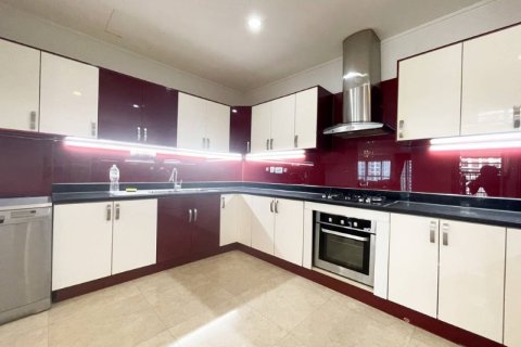 4 bedrooms Apartment in Tay Ho, Ha Noi, No. 2146 13