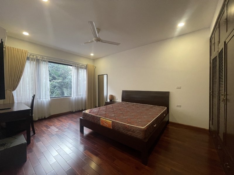 3 bedrooms Apartment in Tay Ho, Ha Noi, Vietnam No. 2092