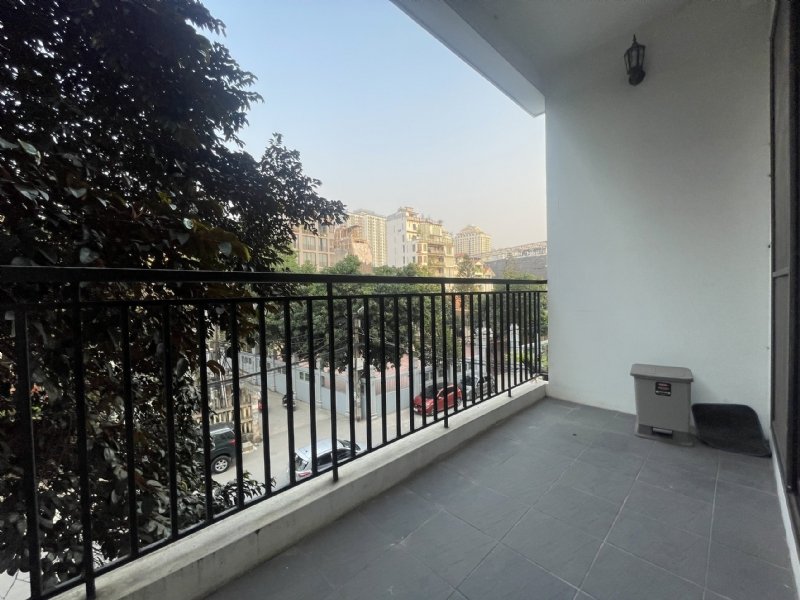 3 bedrooms Apartment in Tay Ho, Ha Noi, Vietnam No. 2092