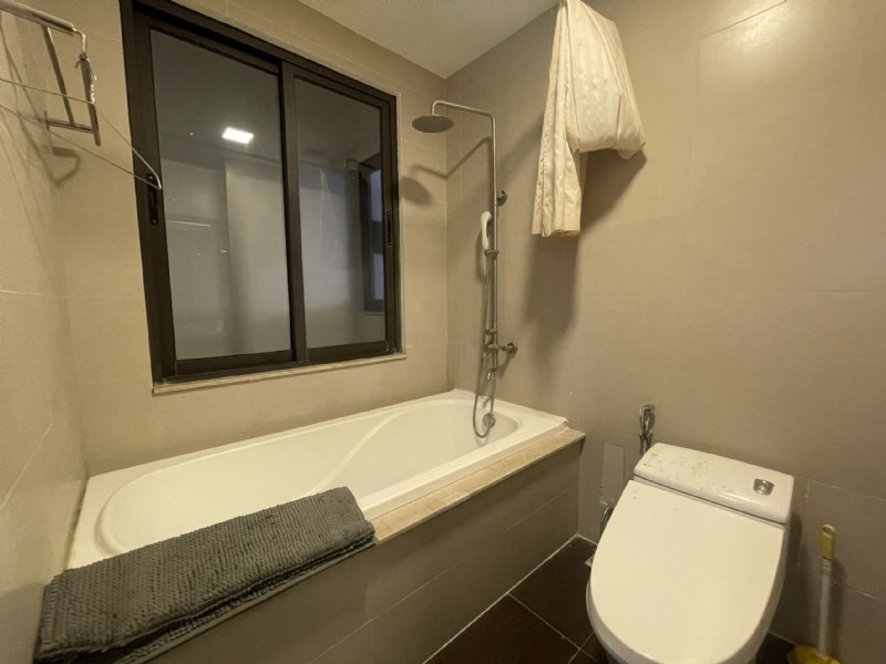 3 bedrooms Apartment in Tay Ho, Ha Noi, Vietnam No. 2092
