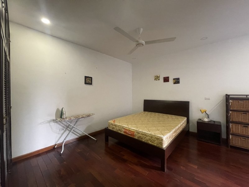 3 bedrooms Apartment in Tay Ho, Ha Noi, Vietnam No. 2092