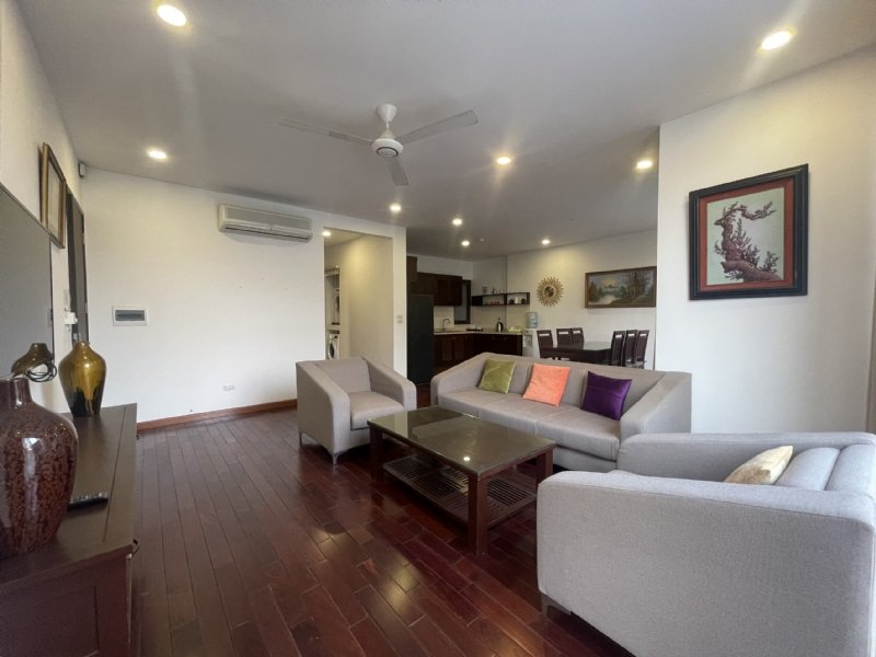 3 bedrooms Apartment in Tay Ho, Ha Noi, Vietnam No. 2092
