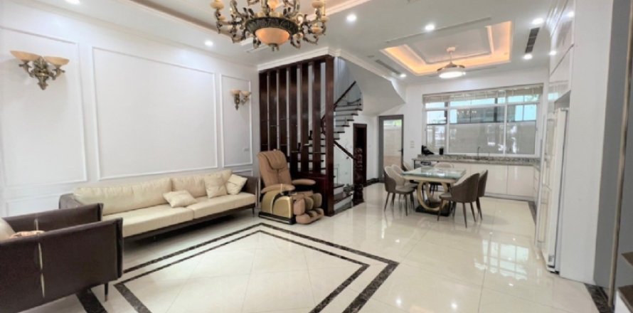4 bedrooms Apartment in Long Bien, Ha Noi, No. 2053