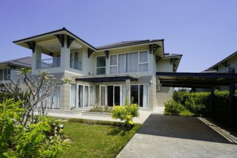 4 bedrooms Villa in Ho Chi Minh, No. 27279