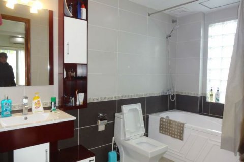 1 bedroom Apartment in Tay Ho, Ha Noi, No. 6183 11