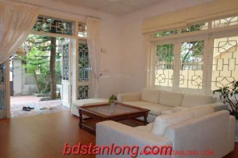3 bedrooms Apartment in Tay Ho, Ha Noi, No. 6147 2