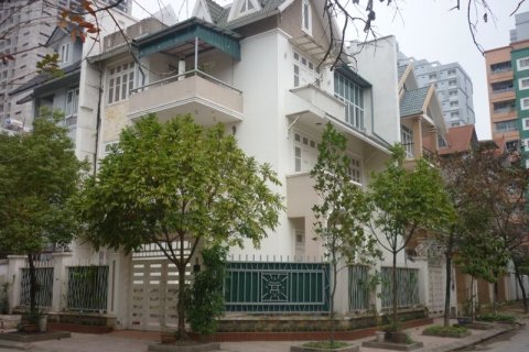 Вилла с 5 спальнями в Намтыльем, Ханой , № 6148