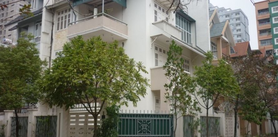 Вилла с 5 спальнями в Намтыльем, Ханой , № 6148