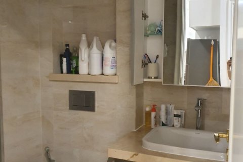 1 room Office in District 1, Ho Chi Minh, No. 22032 9
