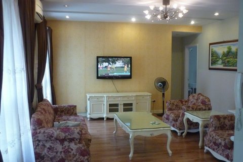 Квартира с 3 спальнями в Намтыльем, Ханой ,  № 9507