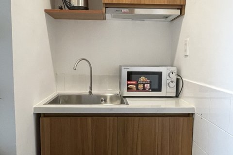 Studio Apartment in District 1, Ho Chi Minh, No. 25194 4