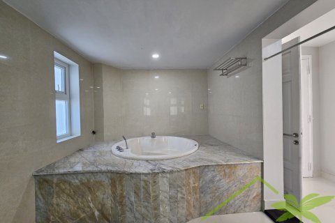 4 bedrooms Villa in Nha Trang, No. 28580 14