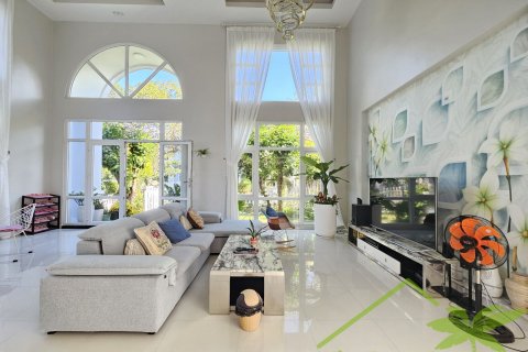 4 bedrooms Villa in Nha Trang, No. 28580 6