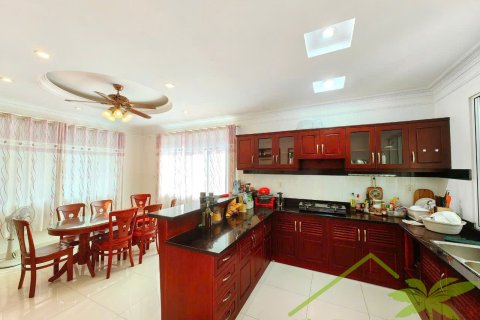 4 bedrooms Villa in Nha Trang,  No. 28577 3