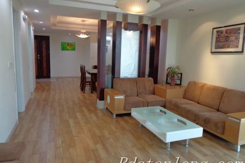 Квартира с 3 спальнями в Тэйхо, Ханой ,  № 7811 2