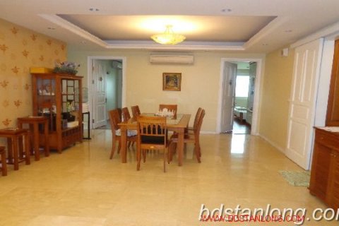 4 bedrooms Apartment in Tay Ho, Ha Noi, No. 7814 6