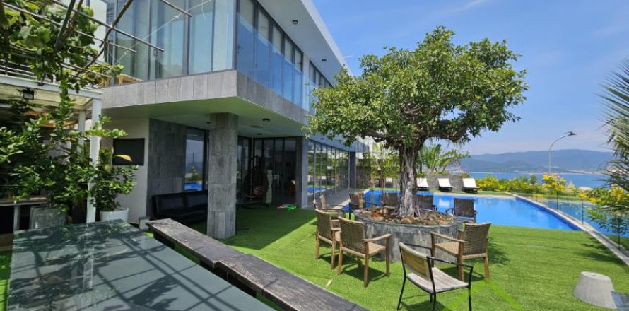 7 bedrooms Villa in Nha Trang, No. 28109