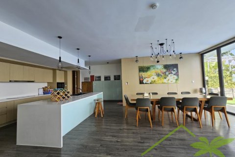 7 bedrooms Villa in Nha Trang, No. 28109 15