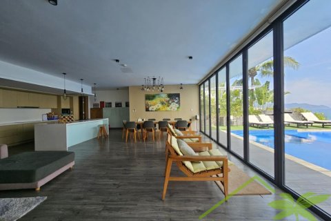 7 bedrooms Villa in Nha Trang, No. 28109 11