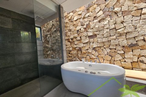 7 bedrooms Villa in Nha Trang, No. 28109 23