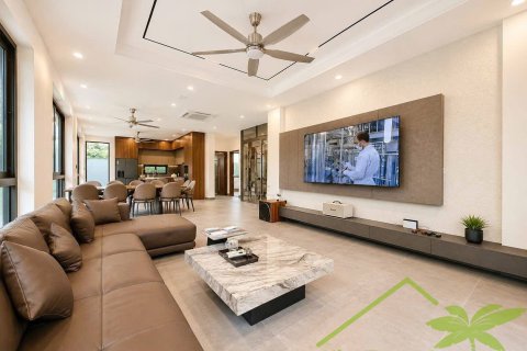 6 bedrooms Villa in Nha Trang, No. 27652 5