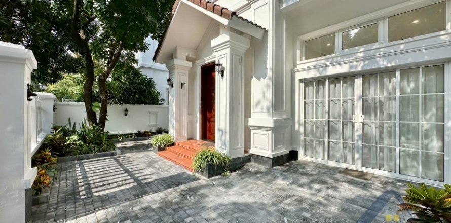 4 bedrooms Villa in Long Bien, Ha Noi, No. 19012