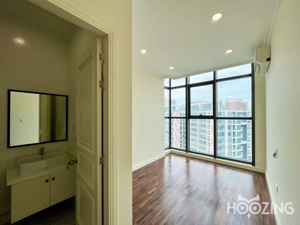 5 bedrooms Apartment in Thu Duc, Ho Chi Minh, Vietnam No. 23041