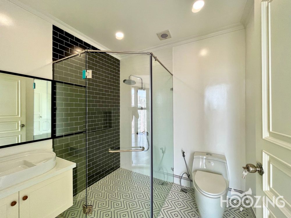5 bedrooms Apartment in Thu Duc, Ho Chi Minh, Vietnam No. 23041