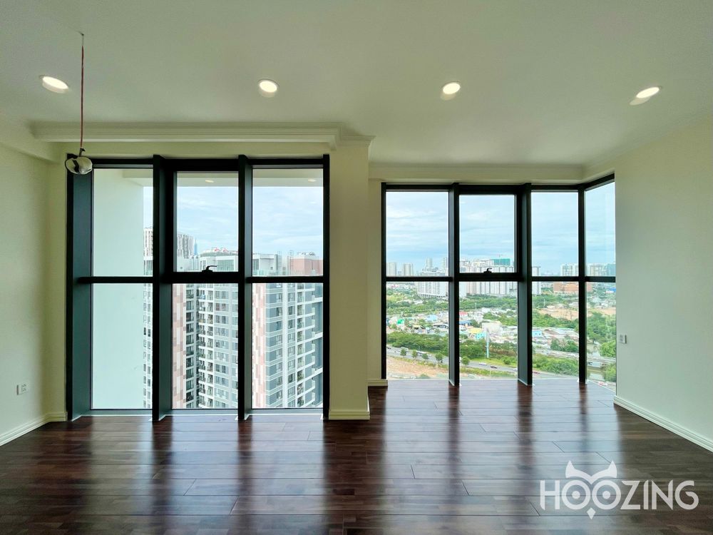 5 bedrooms Apartment in Thu Duc, Ho Chi Minh, Vietnam No. 23041