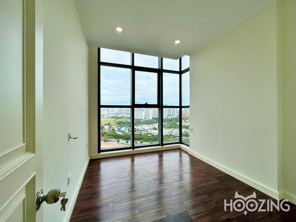 5 bedrooms Apartment in Thu Duc, Ho Chi Minh, Vietnam No. 23041
