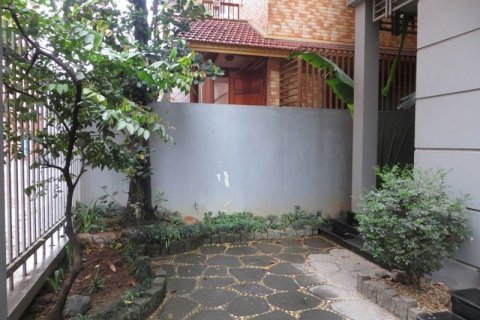 5 bedrooms House in Nam Tu Liem, Ha Noi, No. 6138 2