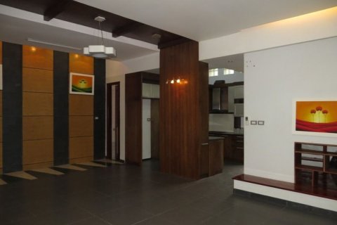 5 bedrooms House in Nam Tu Liem, Ha Noi, No. 6138 6
