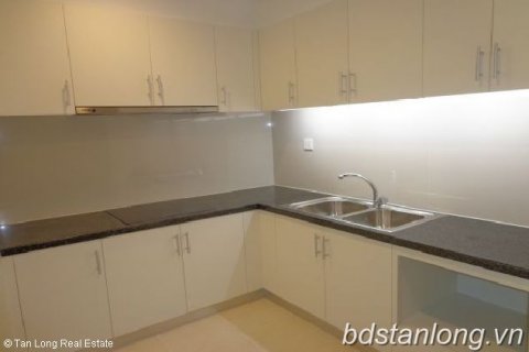 2 bedrooms Apartment in Hai Ba Trung, Ha Noi, No. 1972 3
