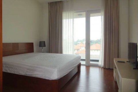 3 bedrooms Apartment in Tay Ho, Ha Noi, No. 8127 9