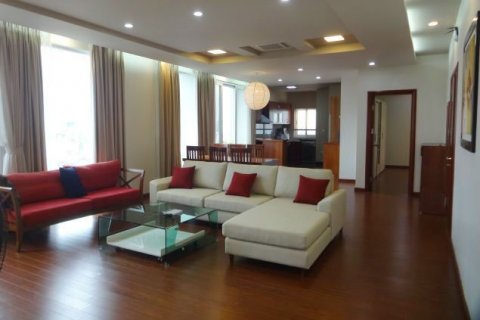 3 bedrooms Apartment in Tay Ho, Ha Noi, No. 8127 12