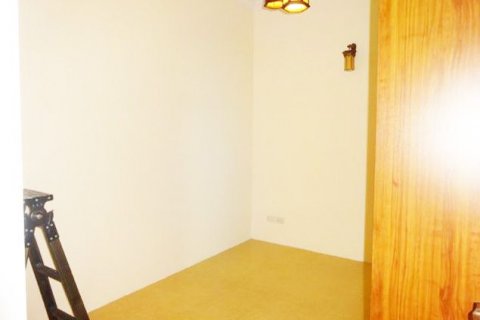3 bedrooms Apartment in Tay Ho, Ha Noi,  No. 6957 7