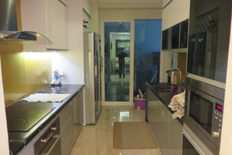 3 bedrooms Apartment in Tay Ho, Ha Noi, No. 6392 6