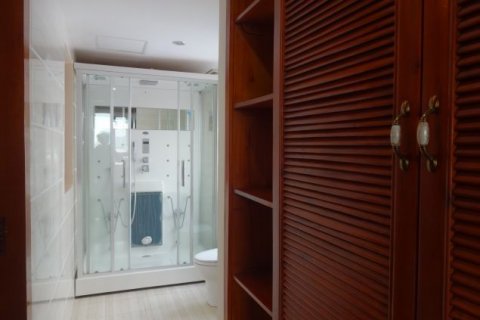 Квартира с 1 спальней в Тэйхо, Ханой ,  № 6389 12