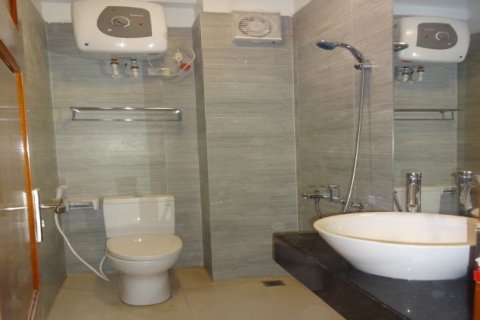 6 bedrooms Apartment in Tay Ho, Ha Noi, No. 6386 9