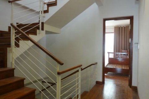 6 bedrooms Apartment in Tay Ho, Ha Noi, No. 6386 8