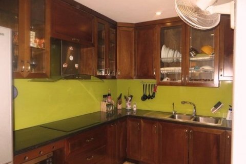 3 bedrooms Apartment in Tay Ho, Ha Noi, No. 6560 2
