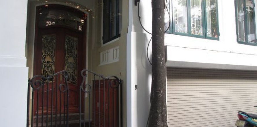 4 bedrooms House in Hai Ba Trung, Ha Noi,  No. 6556