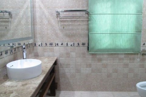 4 bedrooms House in Hai Ba Trung, Ha Noi,  No. 6556 13