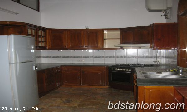 Вилла с 4 спальнями в Тэйхо, Ханой, Вьетнам № 7333